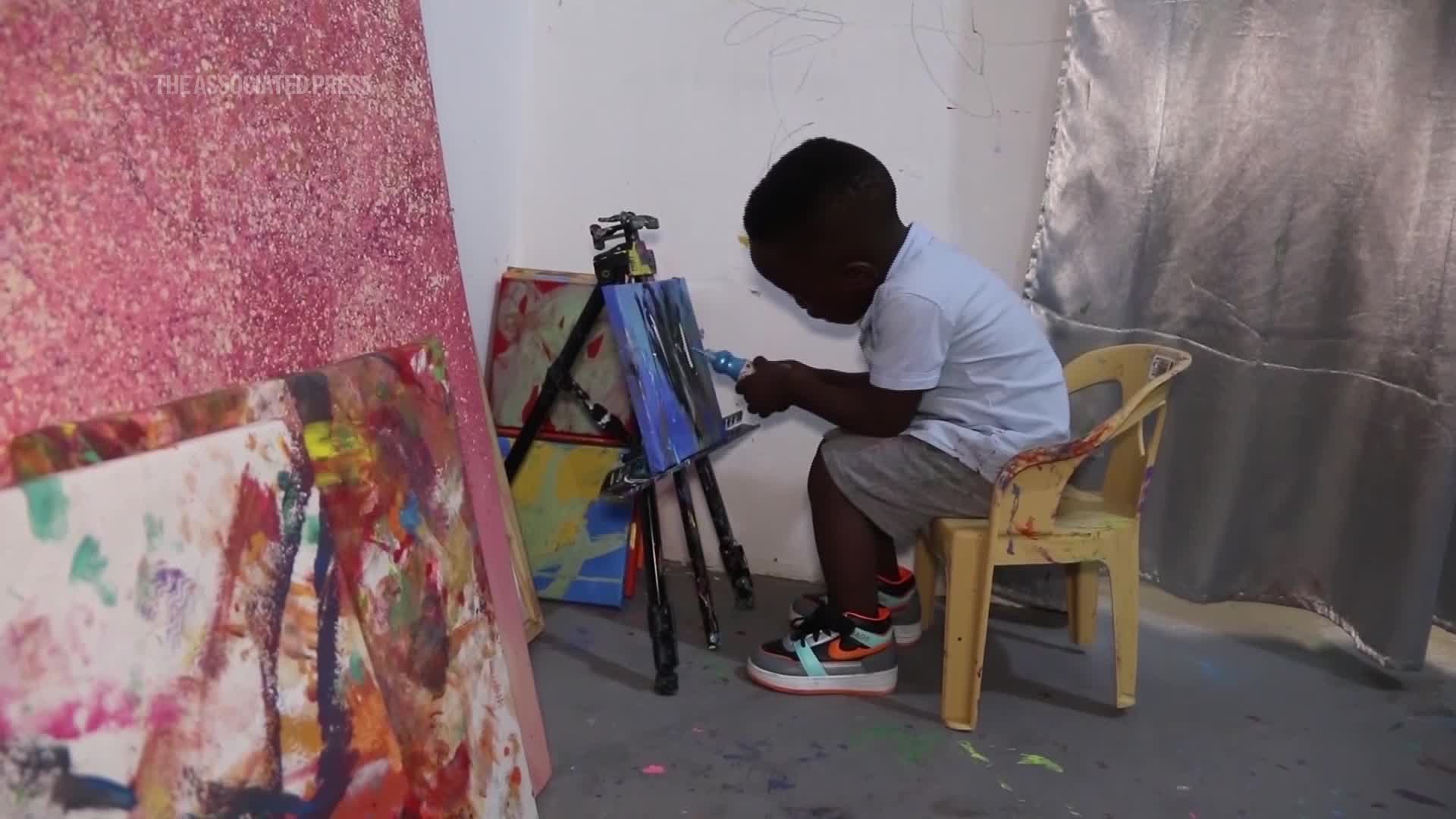 Ghana toddler sets Guinness World Record as youngest male artist – Fox ...